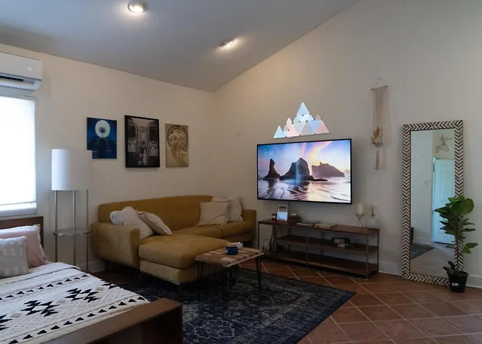 Lofty Dreams B&B, Studio Near Disney & Universal