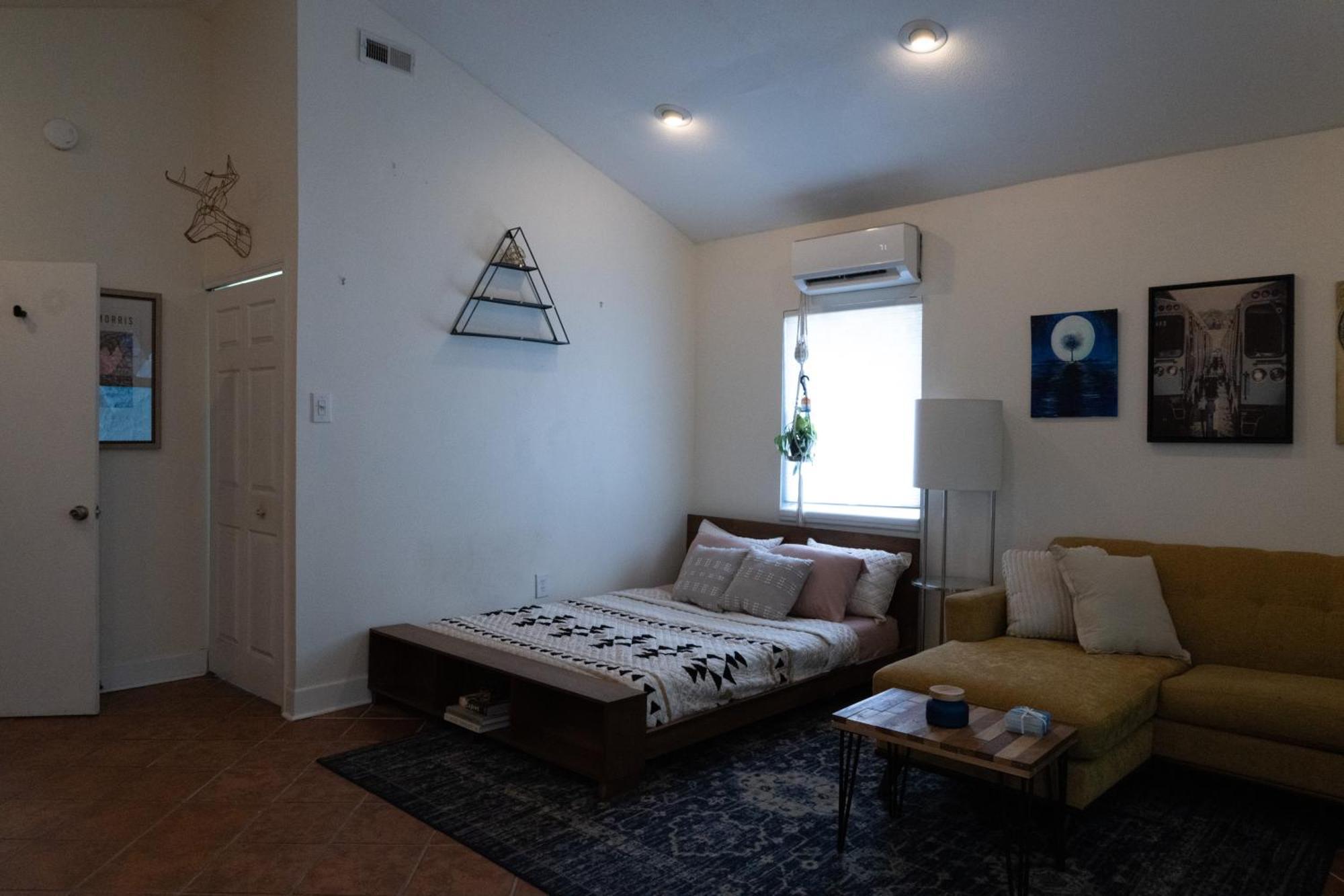 Ferienhaus Lofty Dreams B&b, Near & Universal *